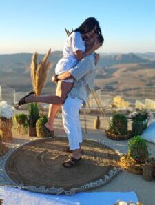 הצעת נישואין במצפה רמון - בהר גמל